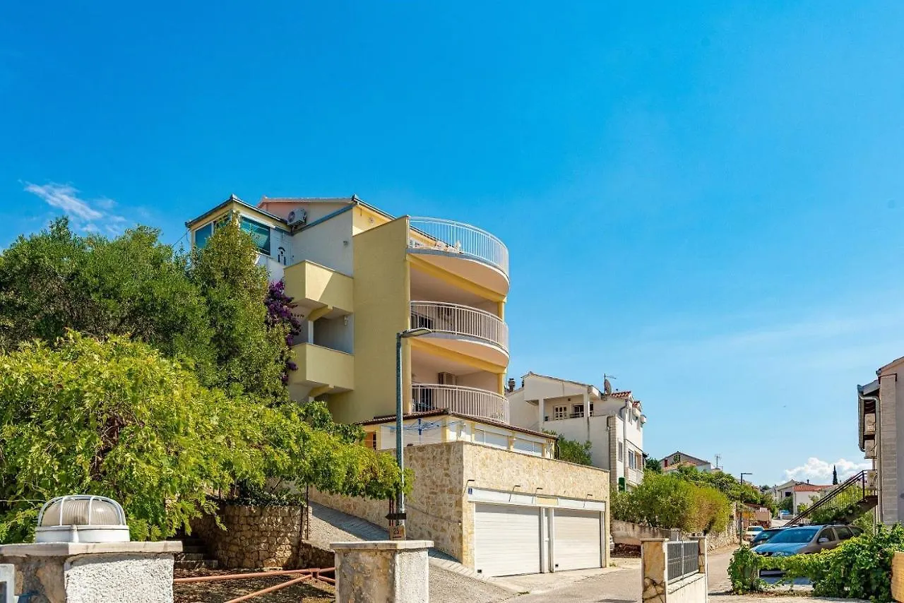 Six-Bedroom Villa With Sea View Nl Trogir